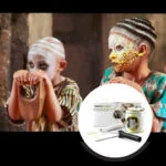 Black projector screen paint